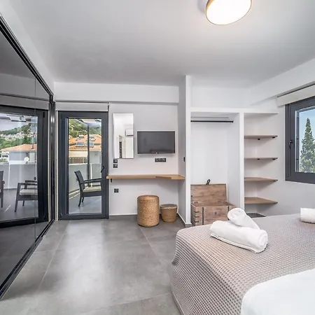 Nemesis Luxury * Apolpaina