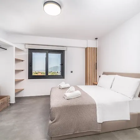 Apartment Nemesis Luxury Apolpaina